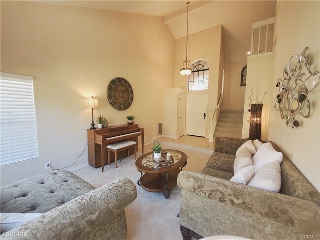 Building Photo - 3 br, 2.5 bath House - 23 Via Joaquin