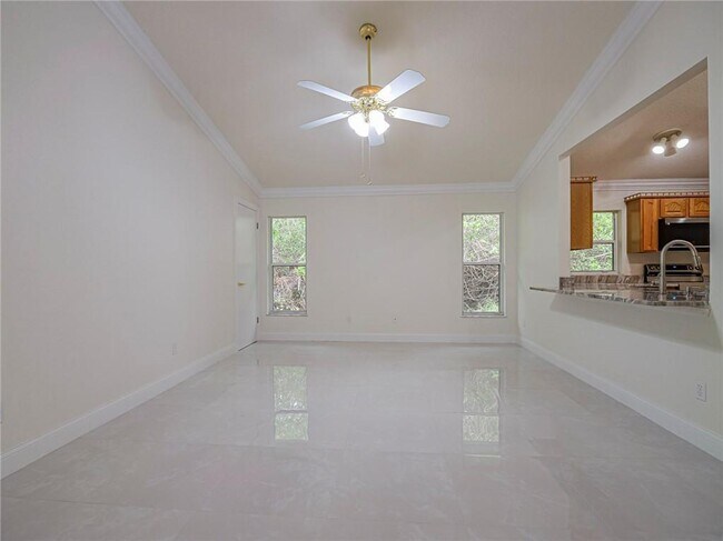 Building Photo - 513 Benedictine Terrace