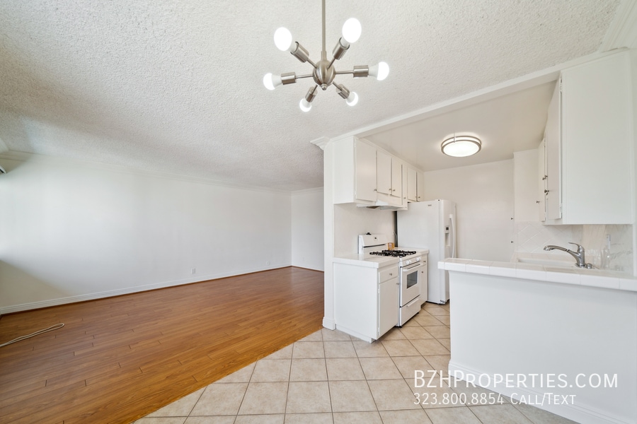 Foto principal - 7548 Hampton Ave