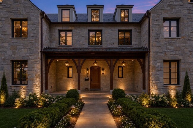 Building Photo - 548 Sylvan Pl
