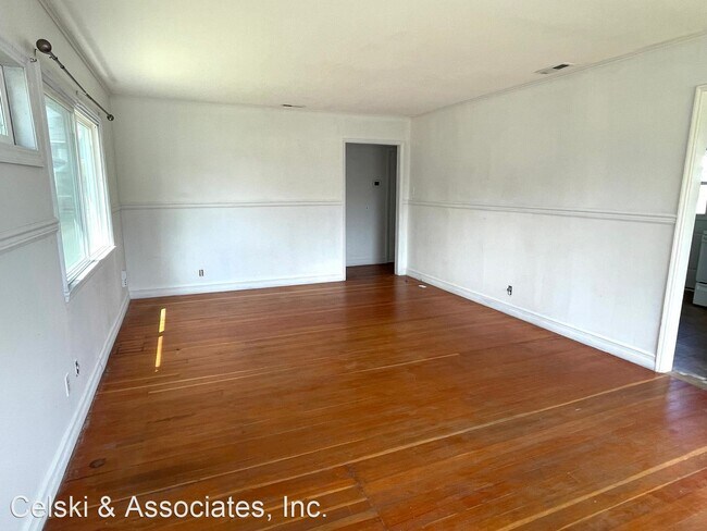 Building Photo - 2 br, 1 bath House - 703 Winslow Ave