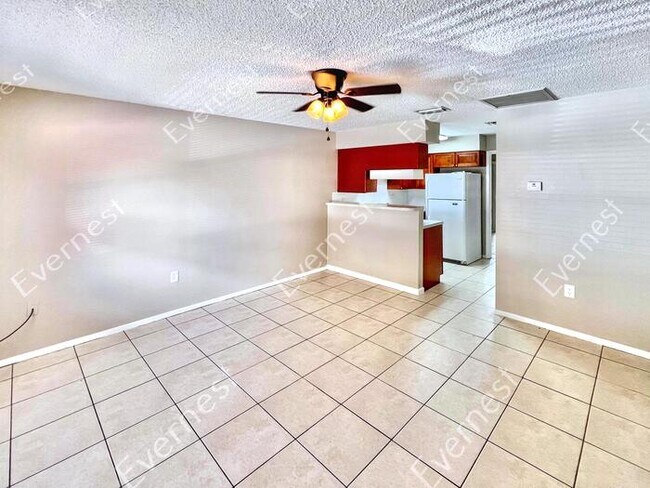 Foto del edificio - 1063 Spirit Lake Rd