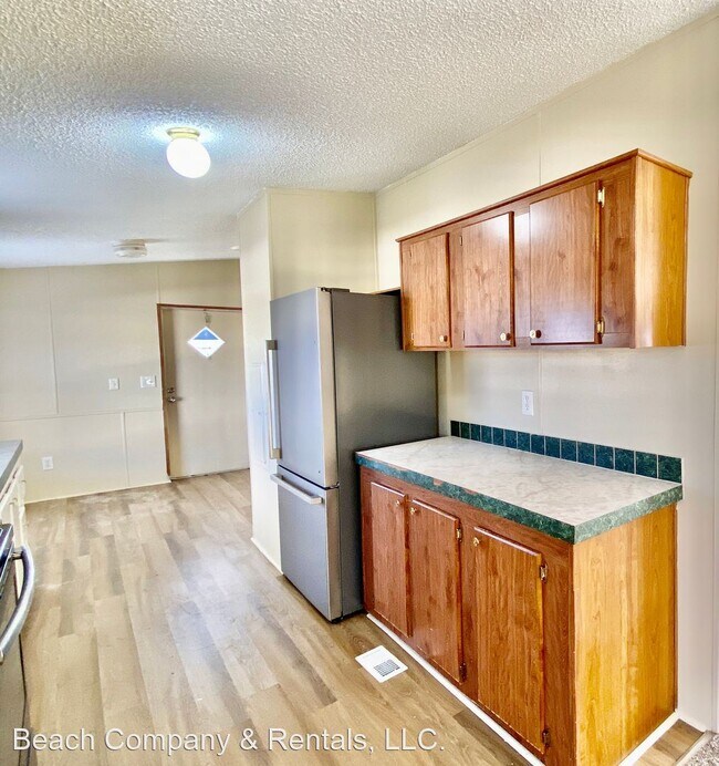 Building Photo - 3 br, 2 bath House - 267 Iroquis