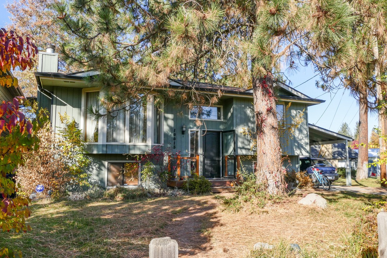 1001310015 N Ivanhoe Rd, Spokane, WA 99218 Apartments in Spokane, WA