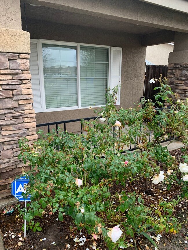 Foto del edificio - 3 Bedroom 2 Bath Home