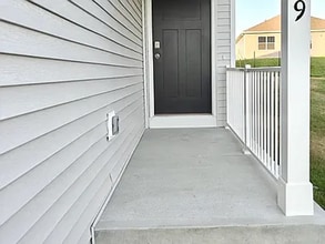 Building Photo - 10809 S 178th Ave