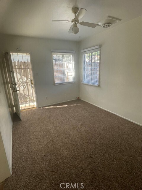 Foto del edificio - 4221 5th St
