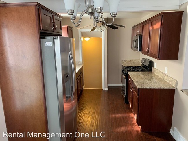 Foto del edificio - 3 br, 1.5 bath House - 2209 Hollywood Ave