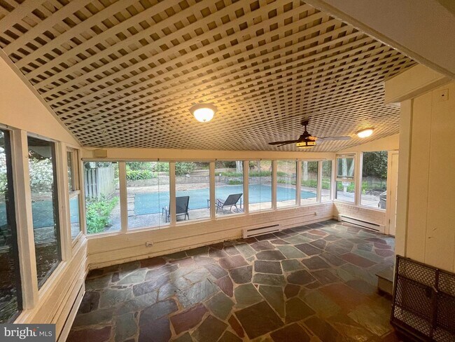 Building Photo - 3112 Brooklawn Terrace