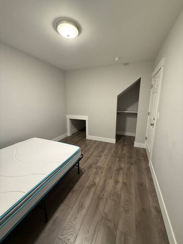 Foto principal - 2613 Marine Ave SW