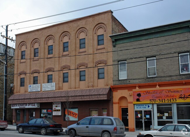 Building Photo - 1838-1840 N Main Ave
