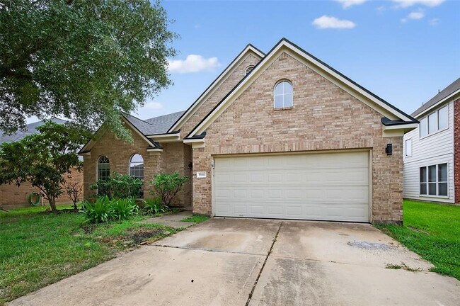 Foto del edificio - 15411 Redbud Dale Ct
