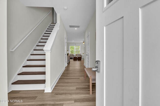 Foto del edificio - 6116 Beckington Dr