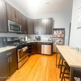 Building Photo - 1407 W Addison St