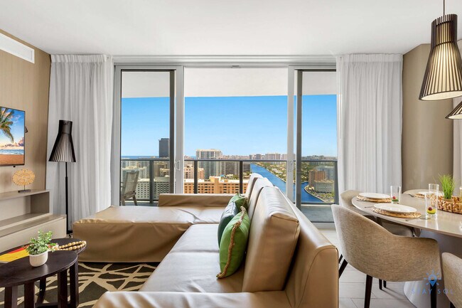 Building Photo - 4010 S Ocean Dr
