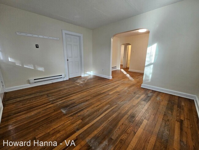Building Photo - 2 br, 1 bath House - 842 47th Street