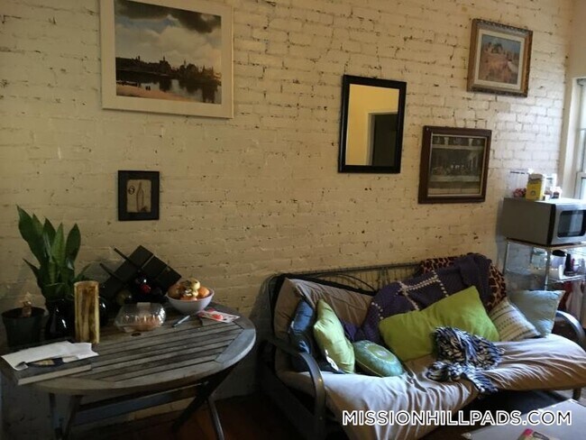 Foto del edificio - 888 Huntington Ave