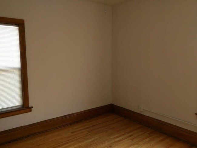 Building Photo - 3055 15th Avenue South, Unit 1