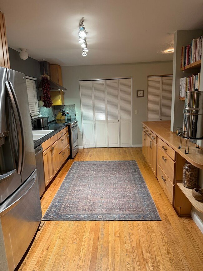 Foto del edificio - Lovely 3 BED / 2 BATH family home in Parkside neighborhood!