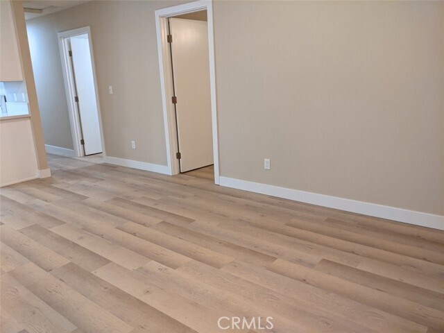 Building Photo - 939 N Moraga St