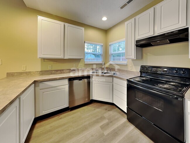 Building Photo - 6349 Clary Ln