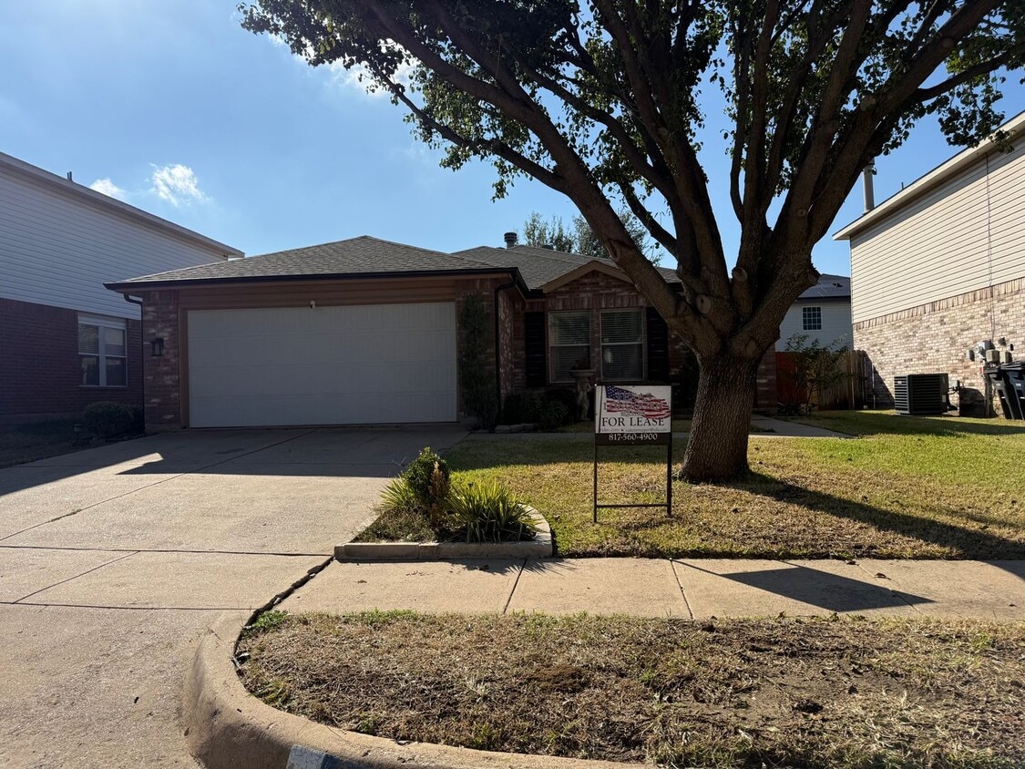 4 bedroom nestled in a sought after neighb... - 4 bedroom nestled in a sought after neighb...