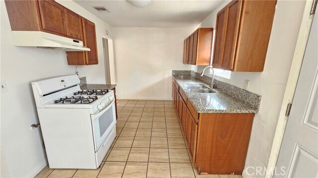Foto del edificio - 1319 N Colorado Ave