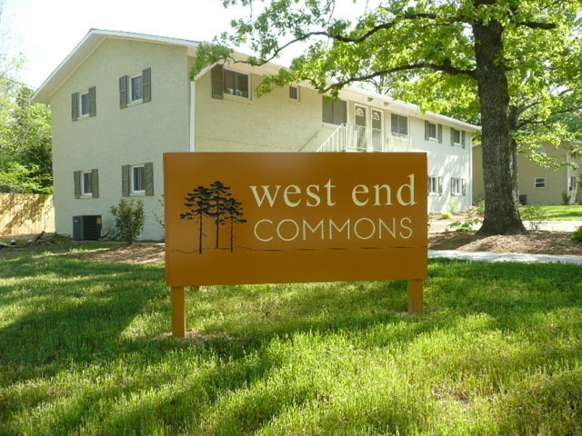 Sweet Spot in Carrboro! Inviting, updated 3br 2ba condo...Walk to Weaver St. & minutes to UNC - Sweet Spot in Carrboro! Inviting, updated 3br 2ba condo...Walk to Weaver St. & minutes to UNC