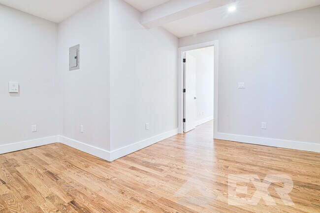 Foto del edificio - 195 Underhill Ave