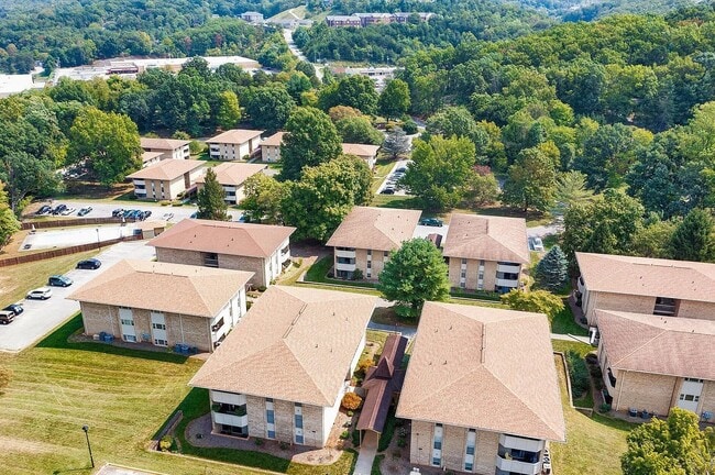 Foto del edificio - 5260 Crossbow Cir