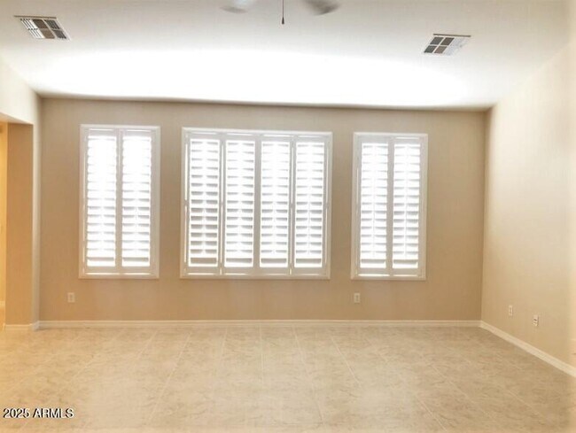 Foto del edificio - 2435 W Maya Way