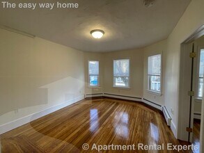 Building Photo - 42 Linden Ave