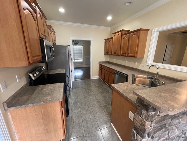 Building Photo - 2627 Isaiah Dr