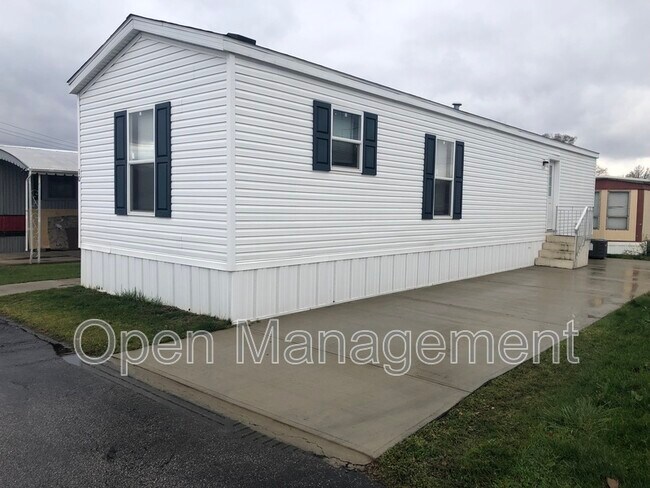 Foto del edificio - 2700 Brookpark Rd