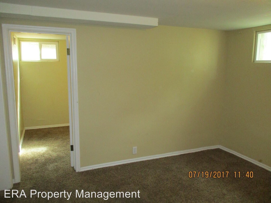 Building Photo - 411S-150W Millard Ln