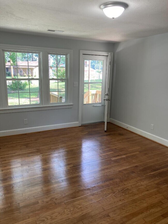 Foto del edificio - 522 New Bern St SE