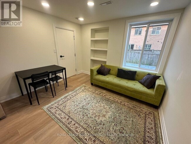 Building Photo - 397 Marble Pl
