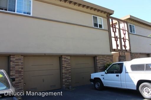 Building Photo - 3716 Poinciana Dr