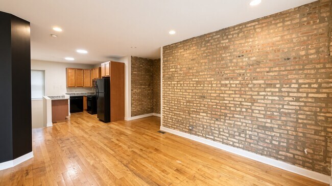 Foto del edificio - 4605 N Kimball Ave