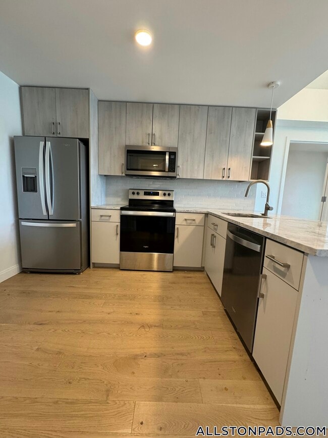 Building Photo - 55 Brighton Ave