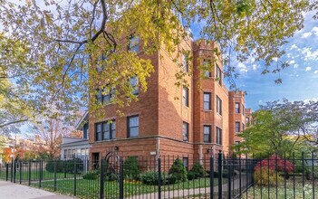 Building Photo - 1507 W Sherwin Ave