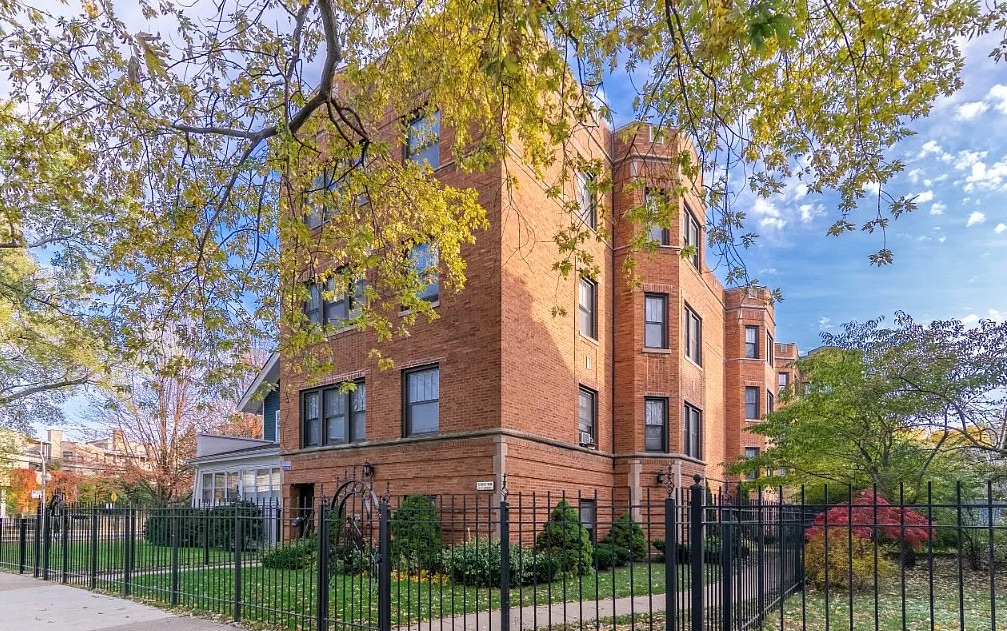 Primary Photo - 1507 W Sherwin Ave
