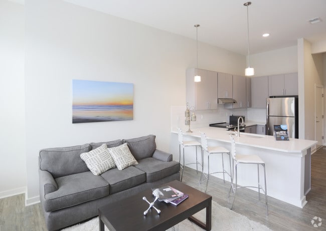 Interior Photo - 300 Optimist Park