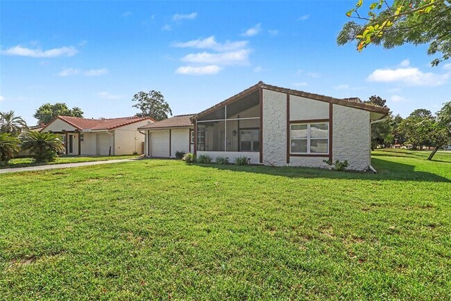Foto del edificio - 10157 Bluff Ct