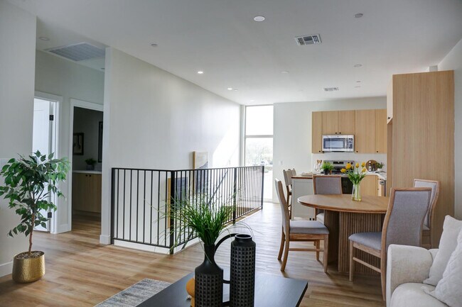 Foto del edificio - 630 N Power Rd
