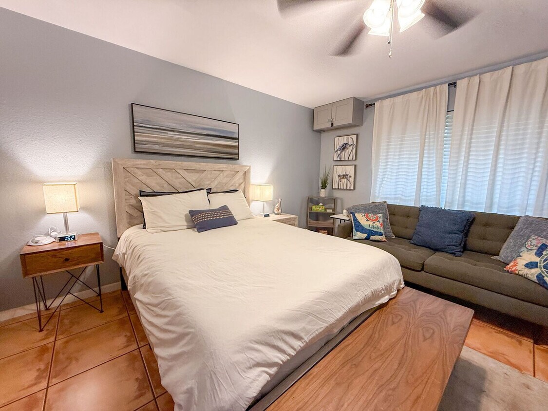 Foto principal - 14898 Granada Dr