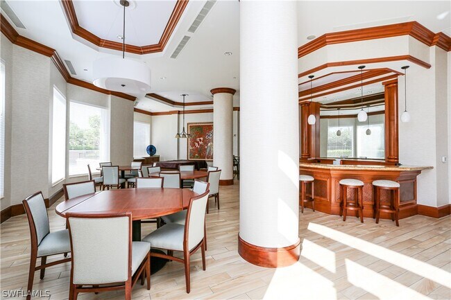 Foto del edificio - 1060 Borghese Ln