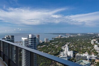 Building Photo - 1000 Brickell Plaza