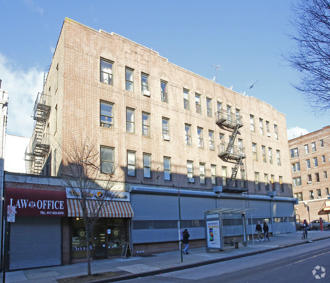 Building Photo - Pioneer Food Stores