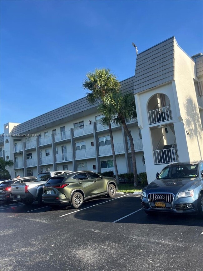 Building Photo - 8280 Sunrise Lakes Blvd
